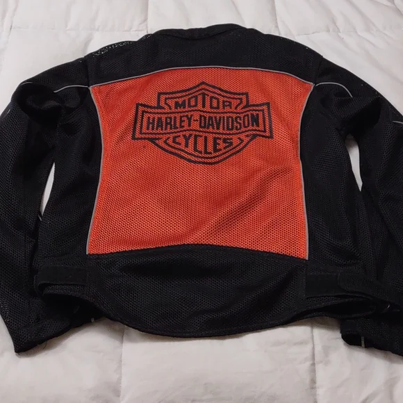 Jacket - Picture 3 of 4